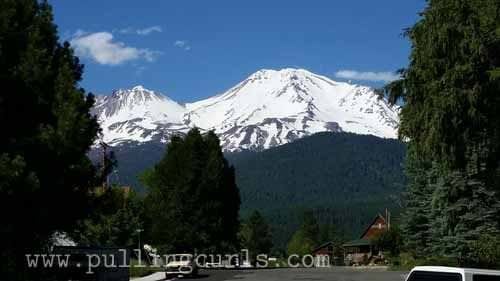 Mt Shasta -- SO pretty!