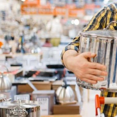 How to Buy Household Items at Thrift Stores