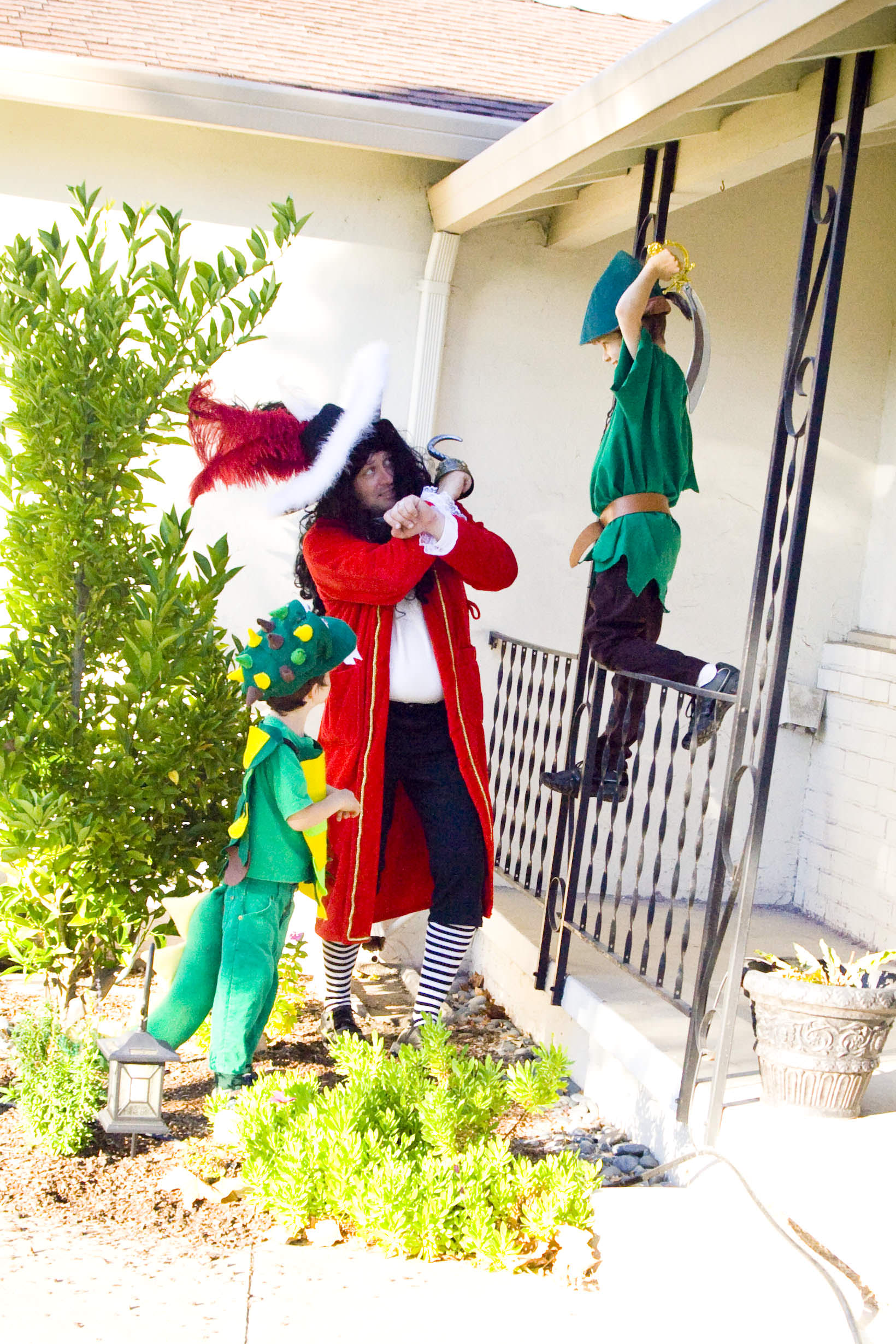 DIY Captain Hook Costume {simple ideas for fast costumes!}