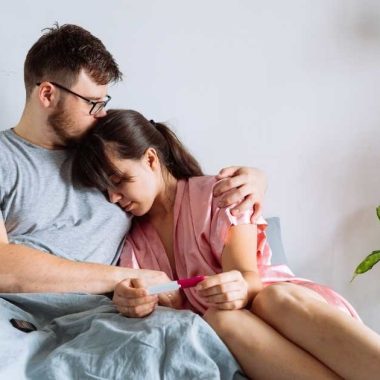 couple with negative pregnancy test