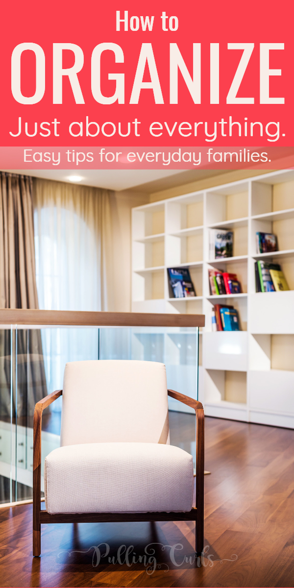An organized home isn't just books sitting nicely on a shelf. It's so much more. It's a feeling that you long for. The feeling of peace in an organized home, filled with love. #organized #organization #OrganizedHome #HomeOrganization via @pullingcurls