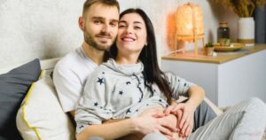 pregnant couple
